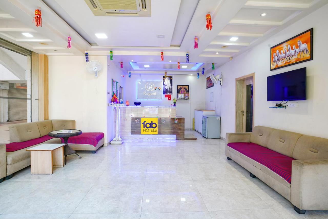 Fabhotel Regent Inn - Nr Skywalk Bridge Pimpri-Chinchwad Exteriör bild