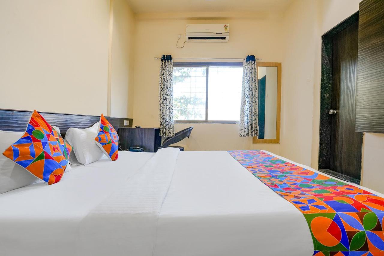 Fabhotel Regent Inn - Nr Skywalk Bridge Pimpri-Chinchwad Exteriör bild